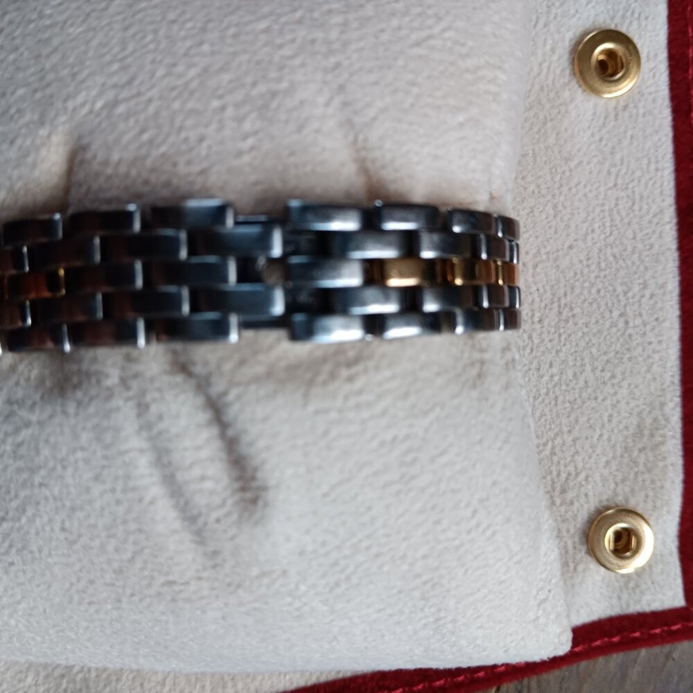 CARTIER GOLD AND SILVER LADIES WATCH - Picture 6 of 11